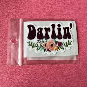 Darlin’ vinyl decal
2.25” x 1.5”
